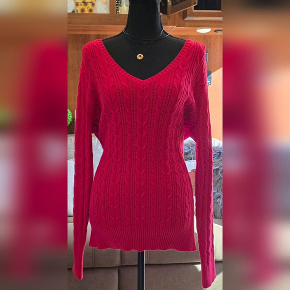 St. John's Bay Sweaters - St Johns Bay Red V Neck Cable Knit Sweater NWT
